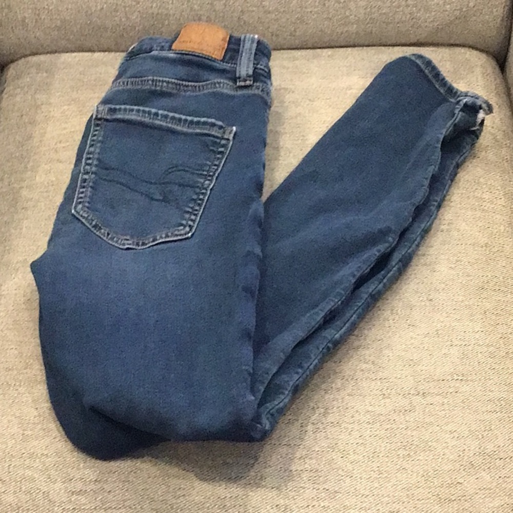 American Eagle | 🦅 Hi-Rise Jegging Distressed Size 2 Regular - Picture 13 of 15